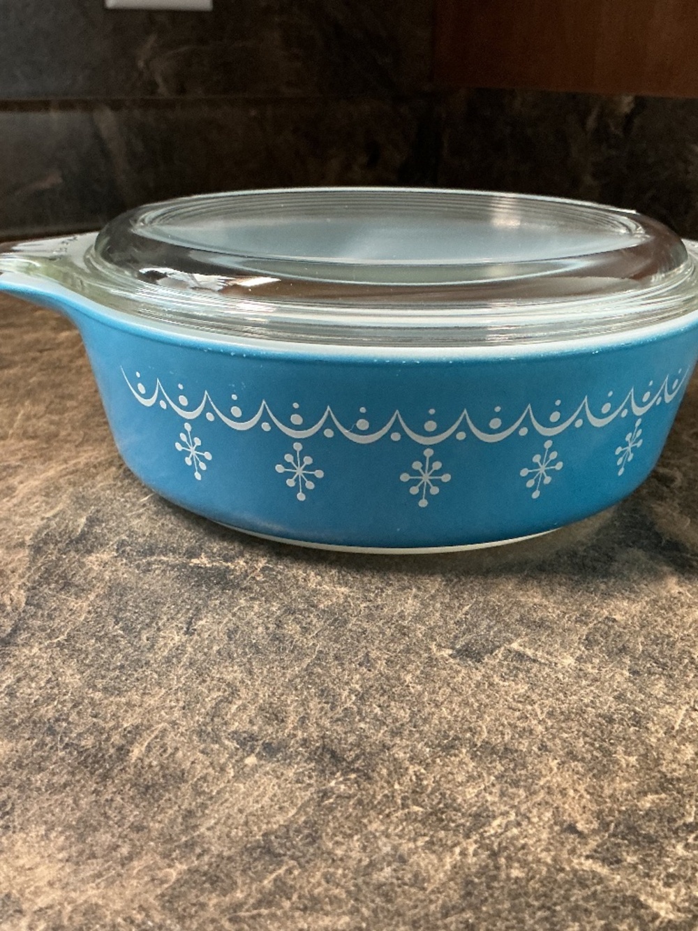 Vintage Pyrex Snowflake Garland Cinderella Casserole Bowl w/Lid - 471